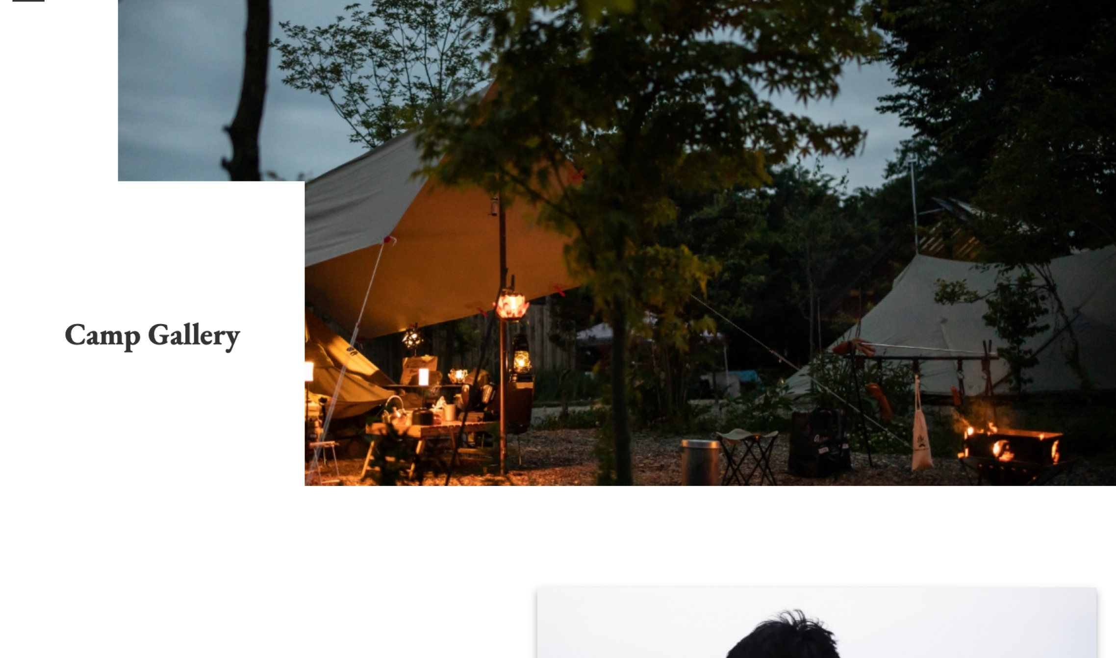 革靴を履いた人が歩いている足元の動画